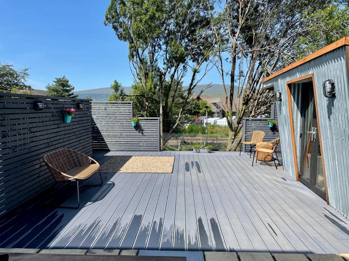 Stylish, With Kitchen & Large Deck Appartement *